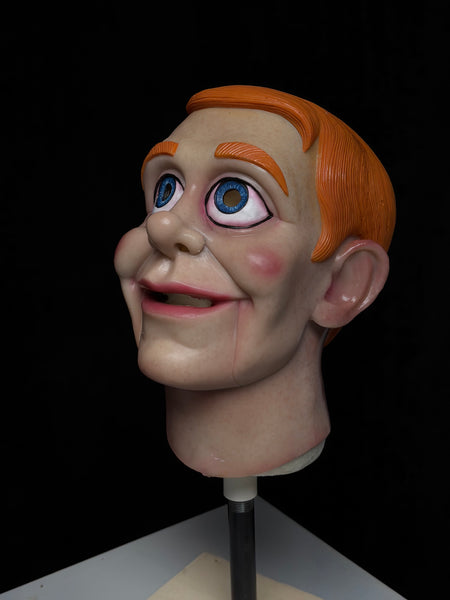 IN STOCK - “Mr.Classic” Orange-Red hair paint Transworld Display