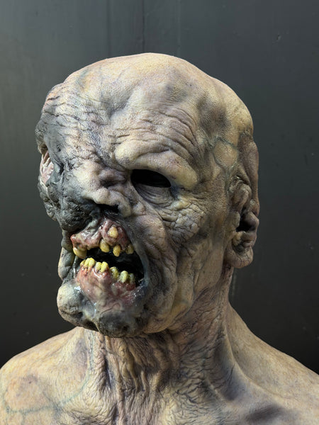 IN STOCK - Bobblehead Undead paint